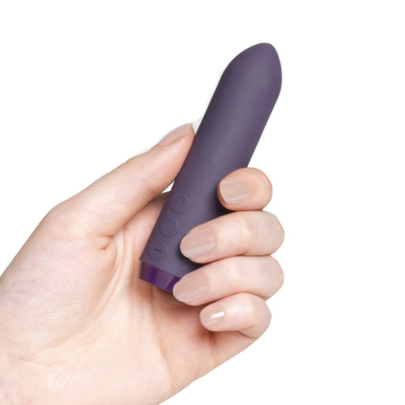 Je Joue - Classic Bullet Vibrator with Finger Sleeve, Rechargeable, 5 Speeds and 7 Vibration Patterns, Waterproof