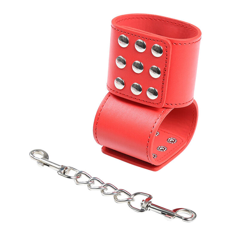 Ohmama Fetish - Red Handcuffs With Ratchet Closure, Metal Chain, Materials 85% PVC / 15% Iron, Adjustable