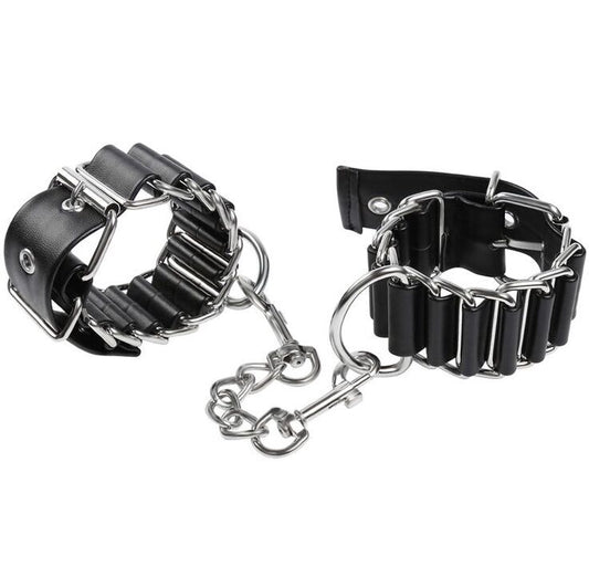 Ohmama Fetish Hinged Wrist Restraints - Hinged Wrist Restraints, Composition: PVC and Metal (70% PVC, 30% Iron), Adjustable from 16 to 22 cm, Body Safe Material