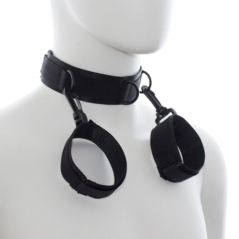 Ohmama Fetish - Nylon Handcuffs And Collar, Adjustable With Velcro, Composition 90% Polyamide / 10% Polyformaldehyde