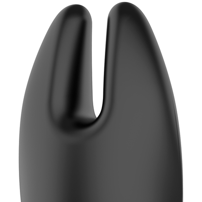 Coquette Toys - Coquette Chic Desire Rechargeable Clitoral Stimulator, Black / Gold, 10 Vibration Patterns, Dimensions: 99 x 59MM, IPX6, Silent