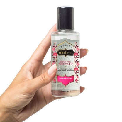 Kamasutra Divine Nectars - Lubricant Strawberry Dream 150 ml, Delicious Taste and Pleasant to Kiss